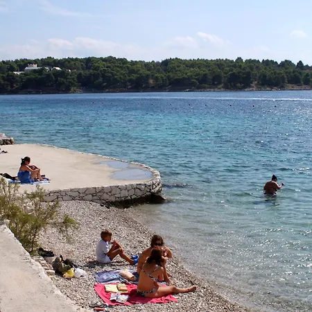 With A Parking Space Milna, Brac - 16003 Appartement