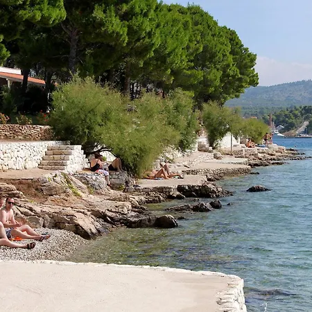 With A Parking Space Milna, Brac - 16003 * Milna (Brac)
